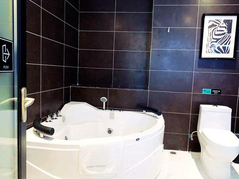 Xana Hotelle Kuangcsou Kültér fotó